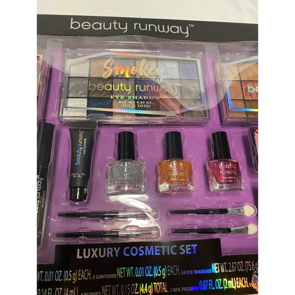 NEW 90 piece BEAUTY RUNWAY cosmetic makeup kit set EYES LIPS NAILS - Picture 3 of 7